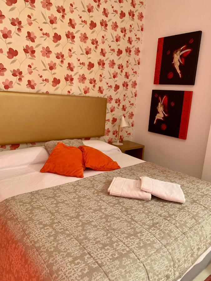 Singular Peral Apartment Sevilla Bagian luar foto