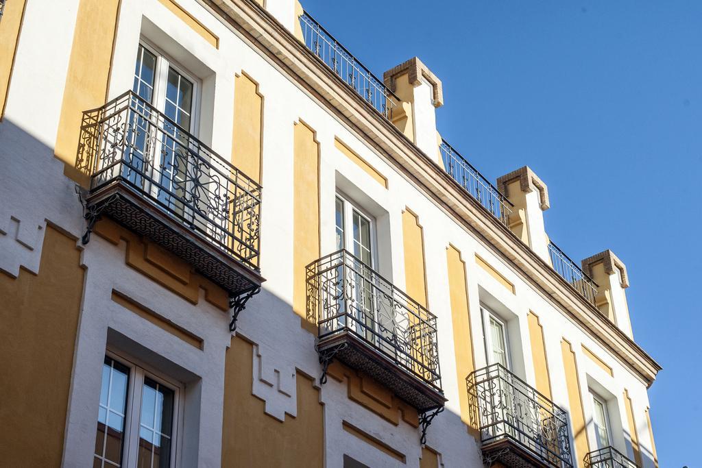 Singular Peral Apartment Sevilla Bagian luar foto