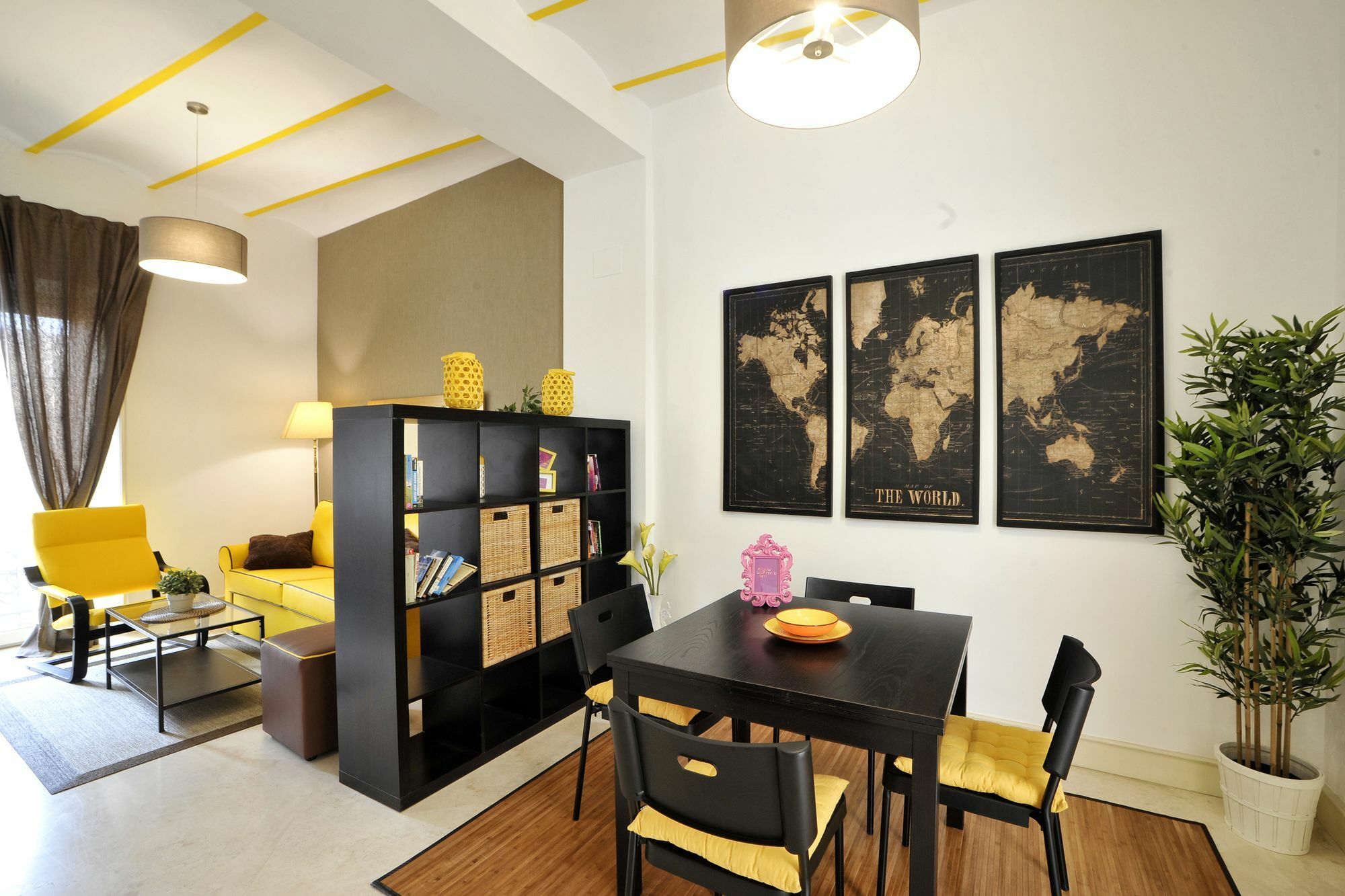 Singular Peral Apartment Sevilla Bagian luar foto