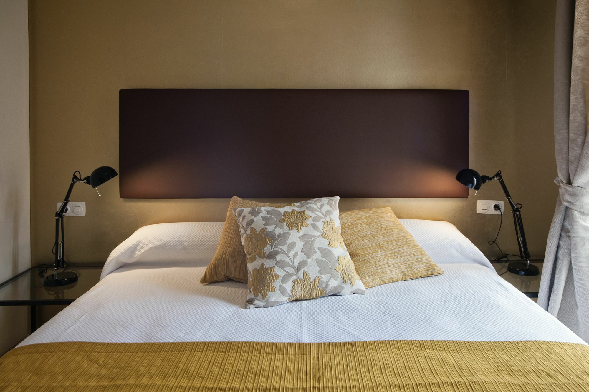 Singular Peral Apartment Sevilla Bagian luar foto